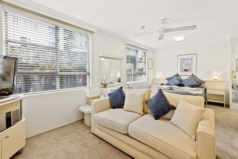 HENRY12 Self- Catering - Accommodation Bookings 1