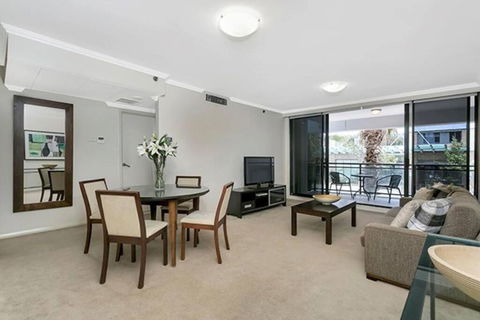 HERB1-Tastefully Furnished & Designed St Leonards - Accommodation Bookings 0