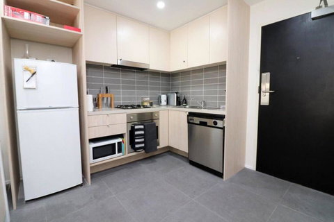 Hidden Gem Apartments By Ready Set Host - Accommodation Bookings 1