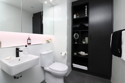 Hidden Gem Apartments By Ready Set Host - Accommodation Bookings 2