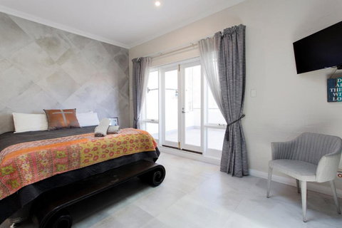 Hidden Treasure - Accommodation Bookings 2