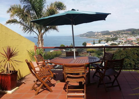High On Penguin - Accommodation Bookings 0