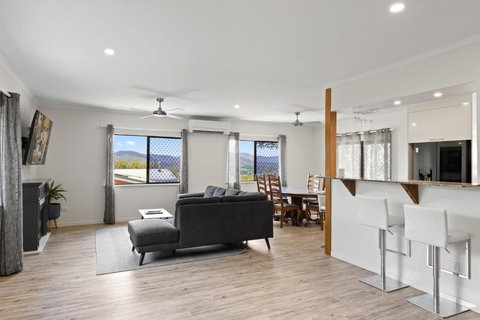 Highview Atherton - Accommodation Bookings 2