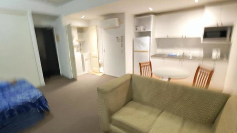 HILLTOP CBD SUITES - Accommodation Bookings 1