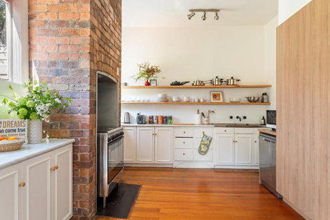Hollybrooke Cottage, East Launceston - Accommodation Bookings 3