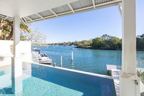 Iluka, Luxurious Riverfront Retreat - Accommodation Bookings 1
