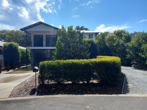 Ibis 9 House - Accommodation Bookings 1