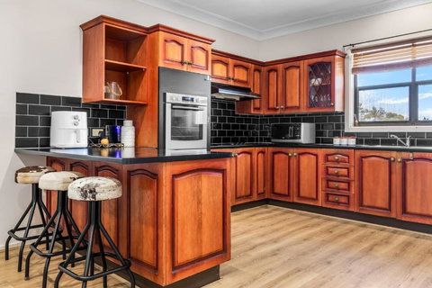 Home In Waratah - Accommodation Bookings 1