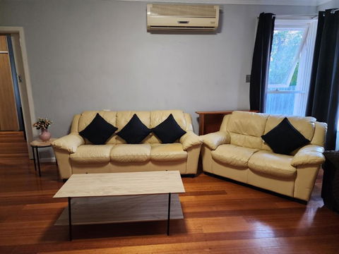 Homestay Near Dandenong Plaza - Accommodation Bookings 2