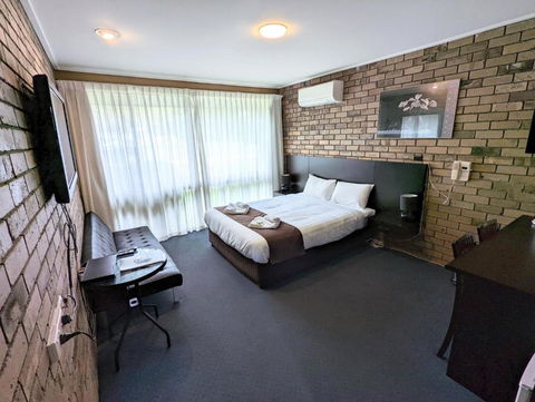 Homestead Motor Inn & Apartments - Accommodation Bookings 1