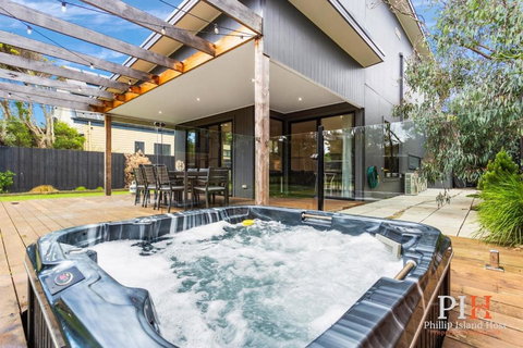 Hot Tub 4Bdr 2Ba Family Home - Accommodation Bookings 0