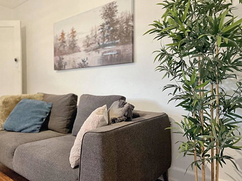 House Sharon - Accommodation Bookings 1