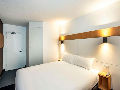 Ibis Budget - Enfield - Accommodation Bookings 1