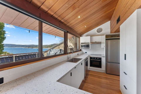 Ibis On Lake Jindabyne - Accommodation Bookings 2