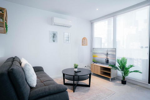 Iconic Southbank CityRd Apartment Next To Crown Casino - Accommodation Bookings 1