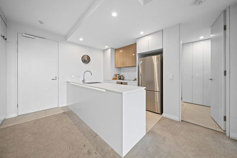 Impeccable 1-Bed With Alfresco Dining In Barton - Accommodation Bookings 2