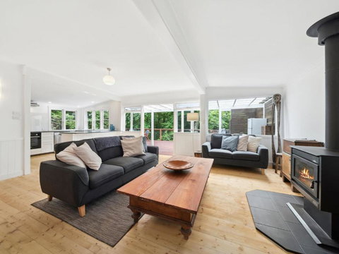 In The Blue - Accommodation Bookings 1