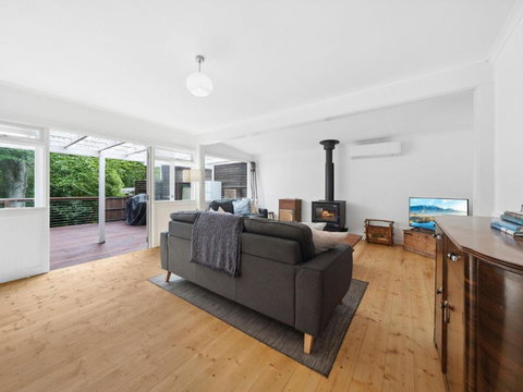 In The Blue - Accommodation Bookings 2