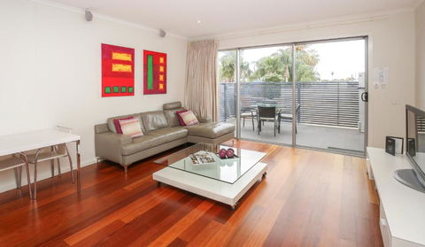 Indulge Apartments - Langtree - Accommodation Bookings 2