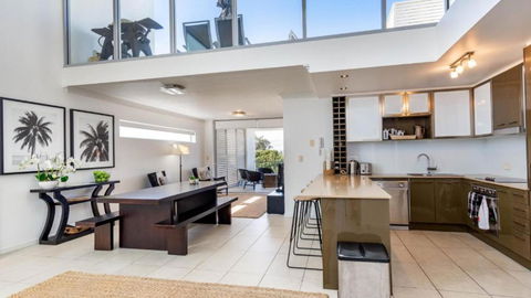 Indulge In Ocean Views & Luxury! - Accommodation Bookings 1