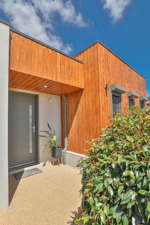 Indulge Luxury Homes - Dockside Marina - Accommodation Bookings 2