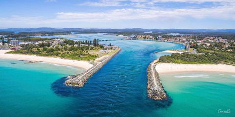 IndulgeAtSurfriders - Accommodation Bookings 3