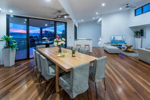 Infinity On Hamilton Island By HIHA - Accommodation Bookings 2