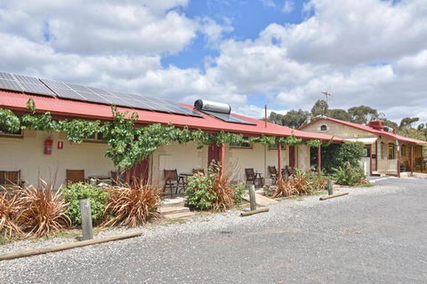 Inglewood Motel And Caravan Park Victoria - Accommodation Bookings 2