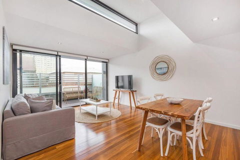 Hotel Lifestyle Home Living In Williamstown - Accommodation Bookings 1