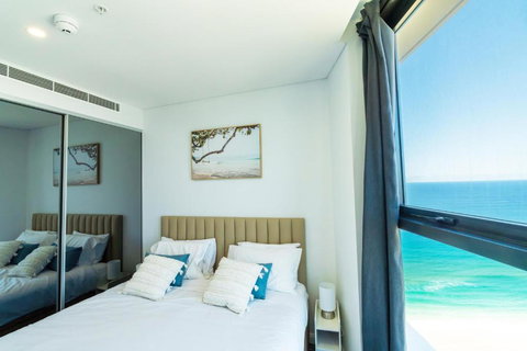 In The Heart Of Surfers Paradise Oceanview Cozy 1B Apt 34F - Accommodation Bookings 0