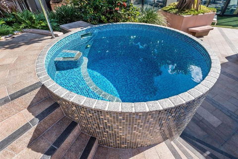 Inner-city 1 Bedroom Apartment Parking And Pool - Accommodation Bookings 3