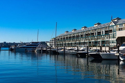 Inner-City Apartment Minutes Walk To Dining Hubs - Accommodation Bookings 3
