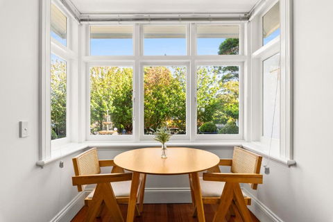 Inner-West Studio In A Perfect Location - Accommodation Bookings 2