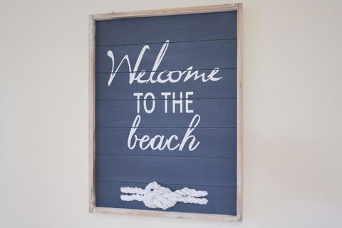 INVERLOCH - 2 Separate Houses In One! - Accommodation Bookings 1