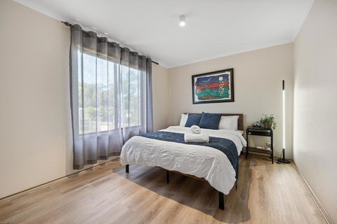 INVERLOCH Beach House - Accommodation Bookings 3