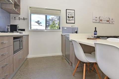 Ironbark Hill Villa 2 Aneis - Accommodation Bookings 3