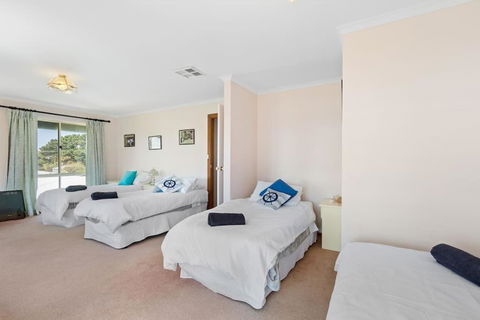 Island River View - Accommodation Bookings 3
