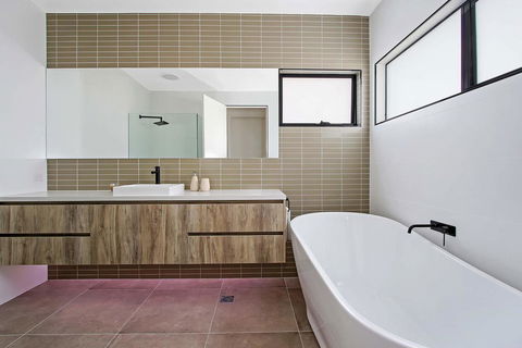 Adori Maloo - Bundalong - Accommodation Bookings 1