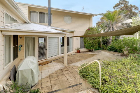 Aegina - Accommodation Bookings 2