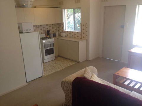 Affordable Comfortable Inglewood Apartment+Pool - Accommodation Bookings 0