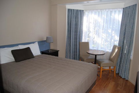 Airlie House Motor Inn - Accommodation Bookings 0