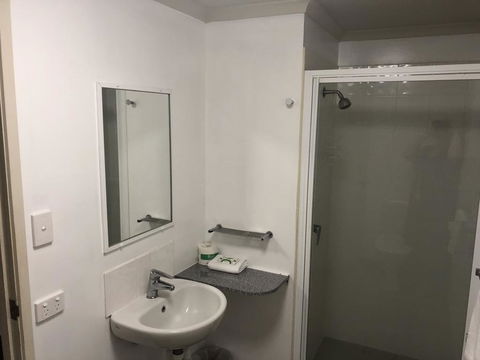 Airlie Waterfront Accommodation - Accommodation Bookings 3