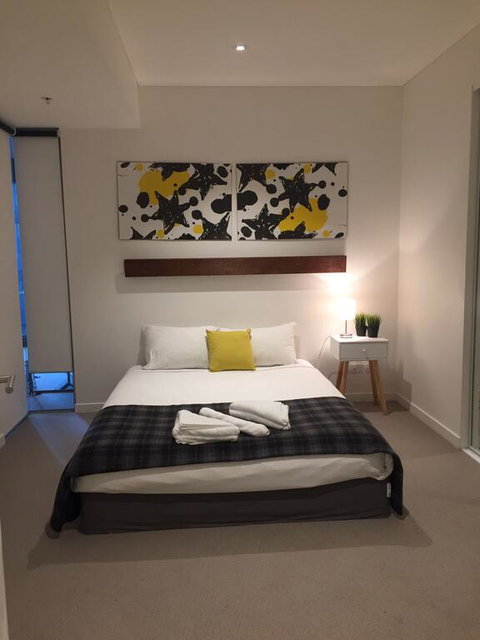 AirTrip Apartment On Margaret Street In CBD - Accommodation Bookings 3