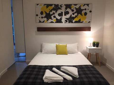 AirTrip Apartment On Margaret Street In CBD - Accommodation Bookings 1