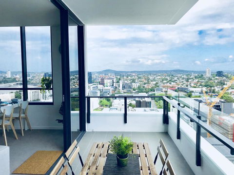 AirTrip Apartments On Merivale Street - Accommodation Bookings 2