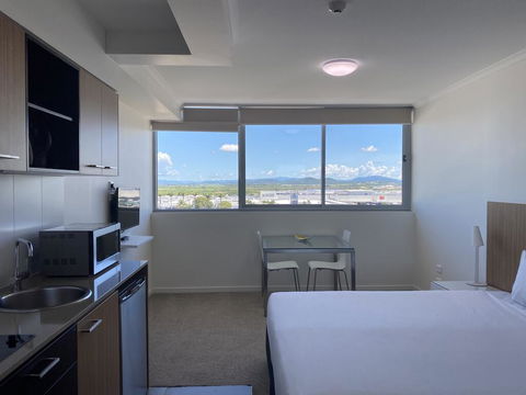 Airtrip Apartments On River Street, Mackay - Accommodation Bookings 3