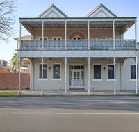 Albury Suites - Waterstreet - Accommodation Bookings