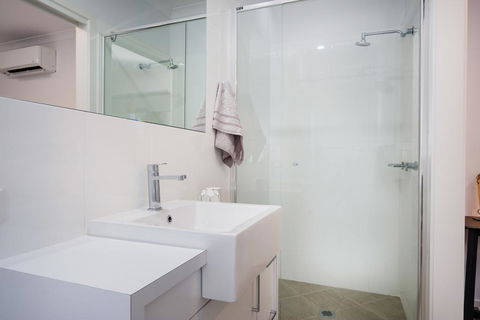 Albury Yalandra Apartment 1 - Accommodation Bookings 2