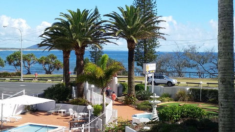 Alex Headland Beachfront - Accommodation Bookings 0