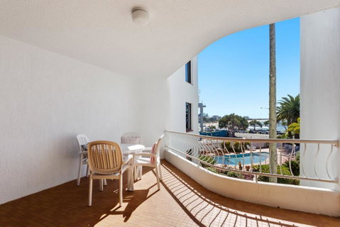 Alex Headland Beachfront - Accommodation Bookings 2